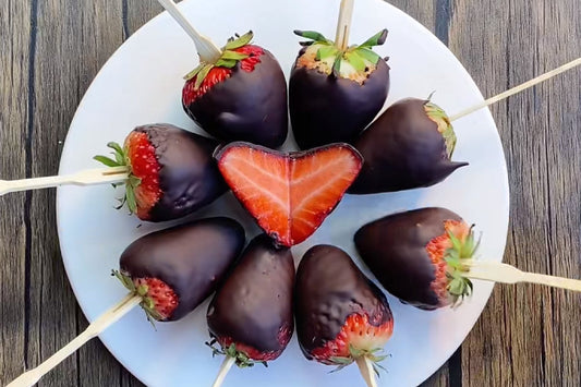 The Secret to Perfect Chocolate at Home: Easy Baking with the LUSHYUM Chocolate Melting Pot